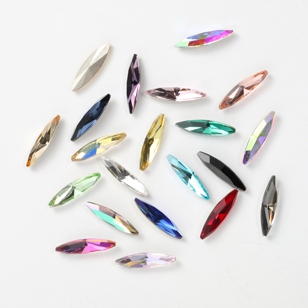 Art Craft Horse - 4x15mm Horse Eye Rhinestones K9 Glass